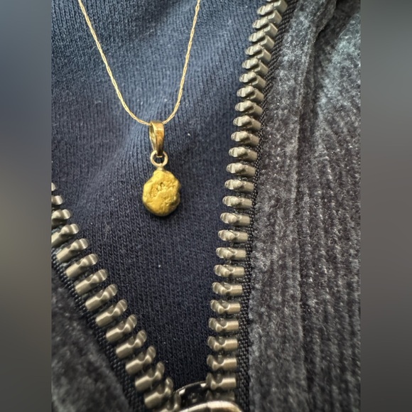 E.DeHaven 22k Nugget Pendant - Picture 3 of 8